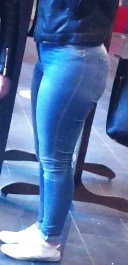 8P Candid teen huge jean ass, assfuck