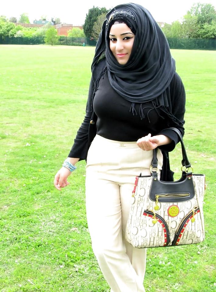 25P Hijab Muslim Arabic Sluts