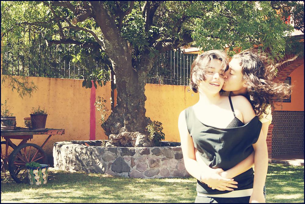 25P Lesbian romantic