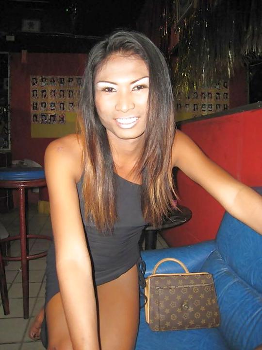 25P Ladyboy Noi from Pattaya