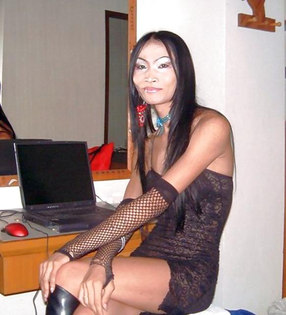 25P Ladyboy Noi from Pattaya