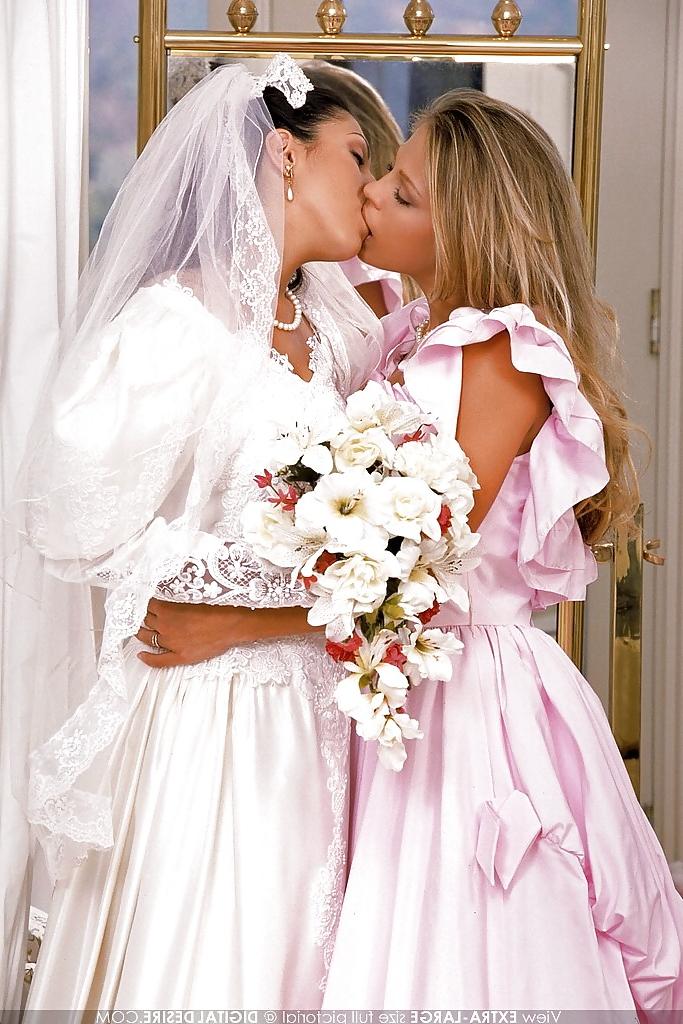 21P ROMANTIC and TENDER LESBIAN (Marikona's Gallery)