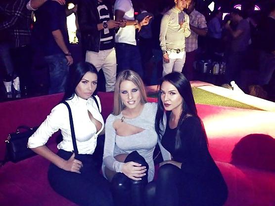 25P ROMANIAN MILF MODEL FLORENTINA