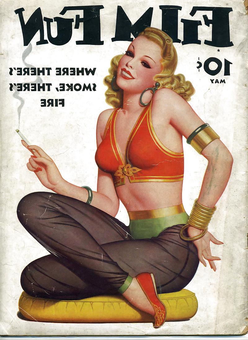 17P Smoking Pin Up Girls
