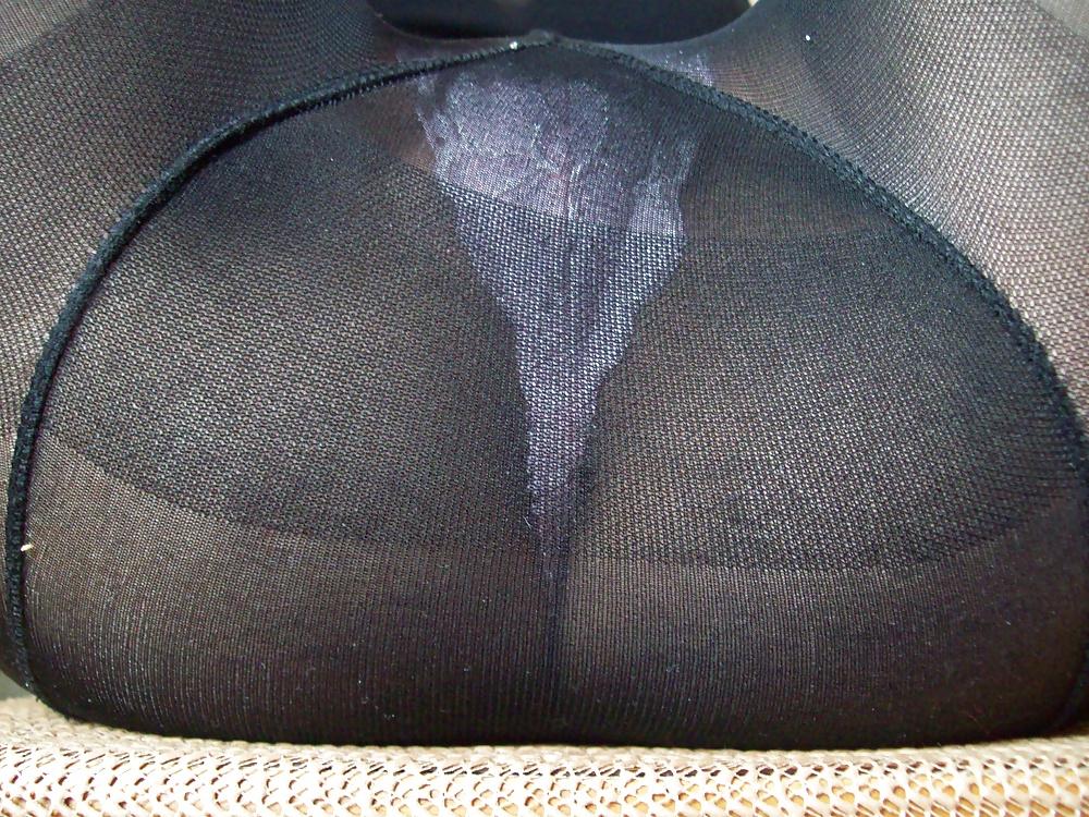 11P Close up pantyhose 
