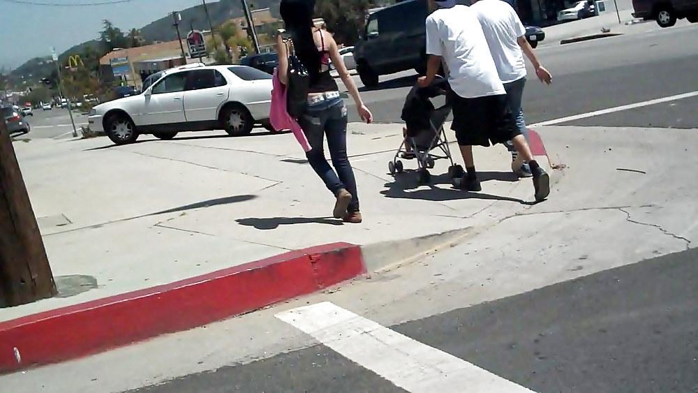 13P Butt crossing Ass in Jeans