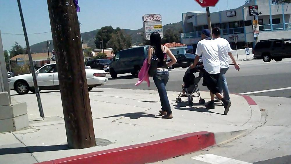 13P Butt crossing Ass in Jeans