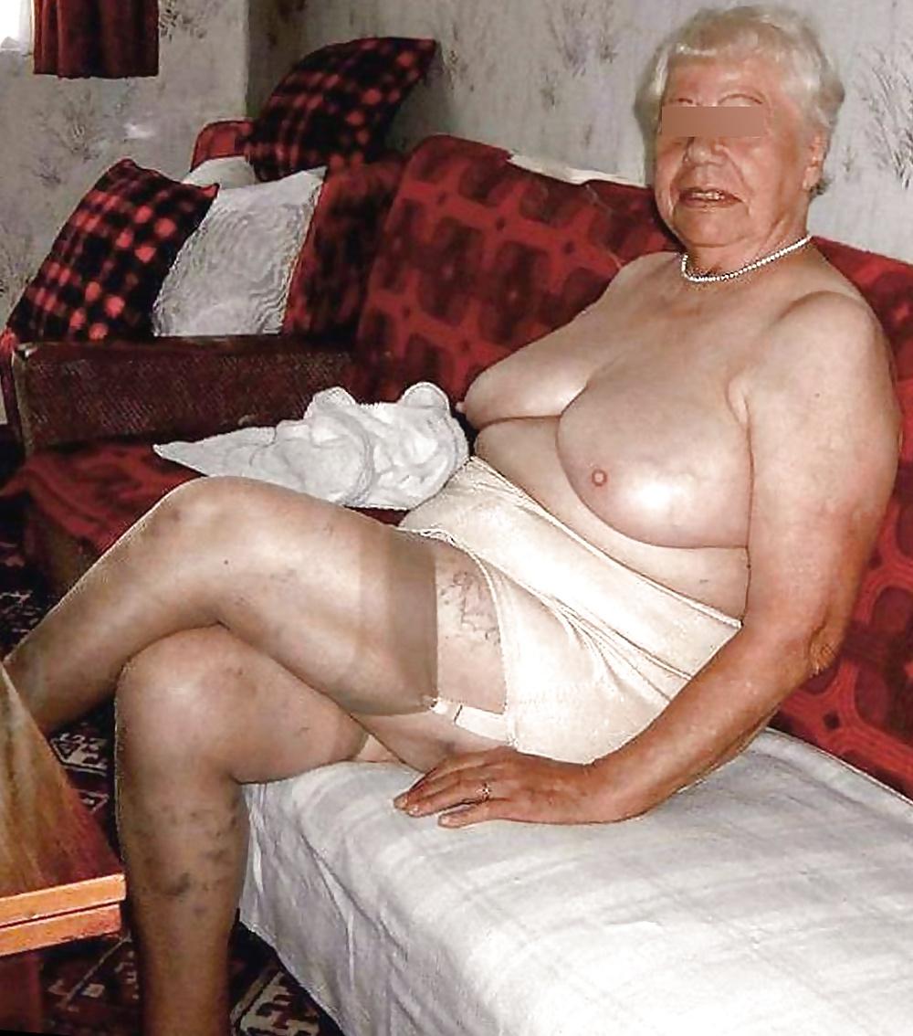 25P Grab a granny 93