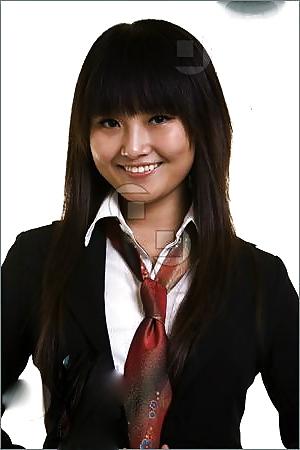 25P Asian College Students