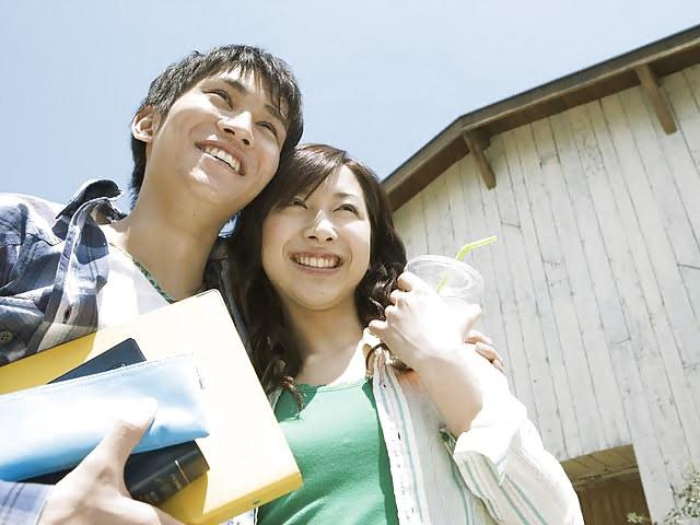 25P Asian College Students
