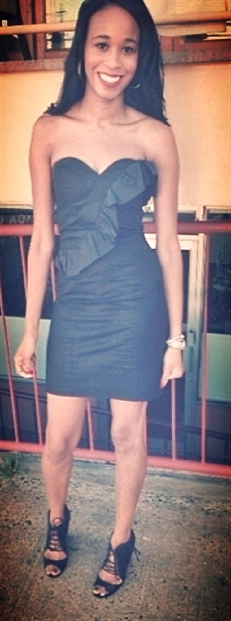25P Ebony Cougars & MILFs
