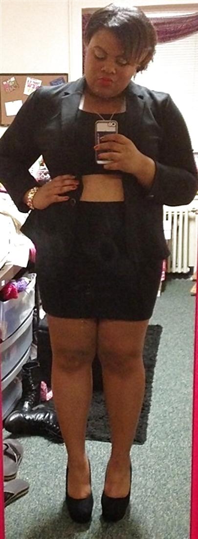 25P Ebony Cougars & MILFs
