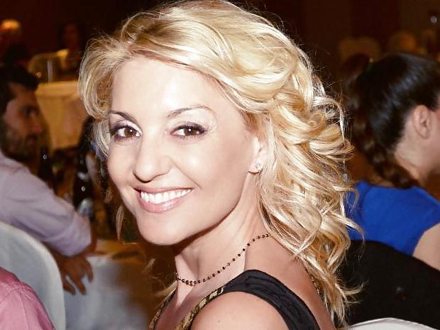 9P GREEK MILFS CELEB