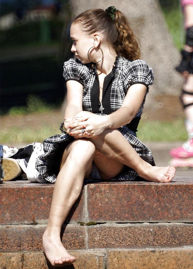 25P Voyeur Upskirt  #2