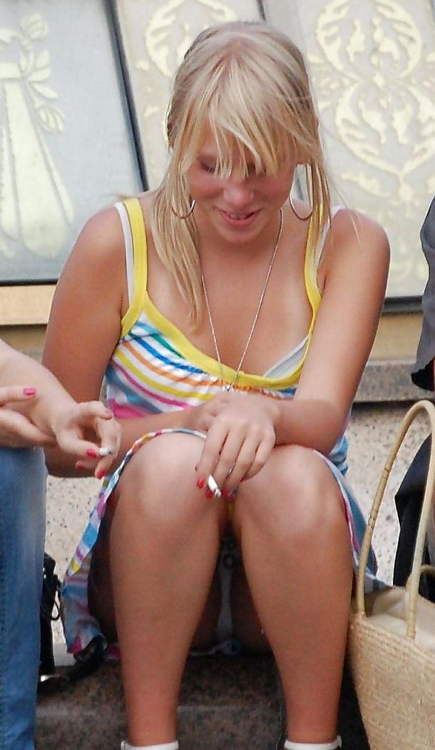 25P Voyeur Upskirt  #2
