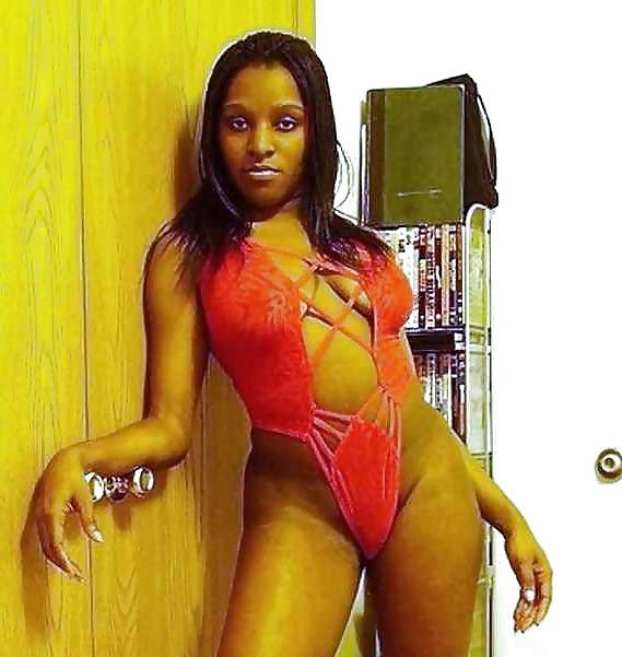 5P Black azz cameltoe