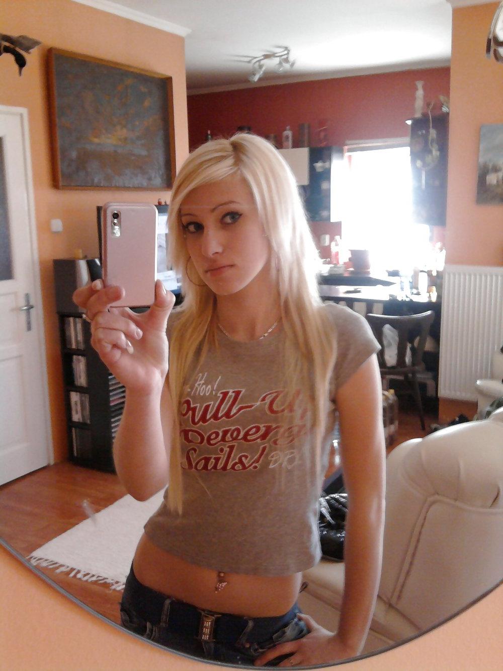 25P Non nude hotties