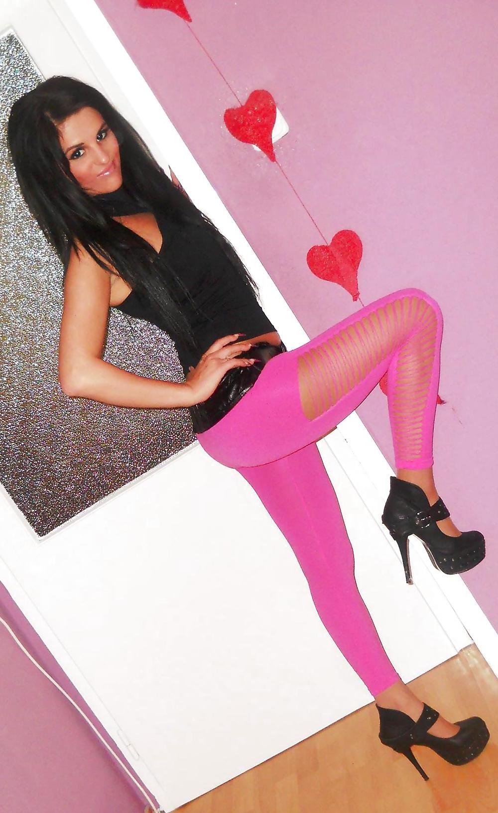 25P Non nude hotties