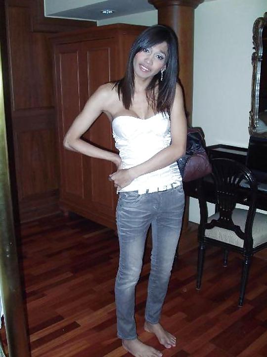 16P Ladyboy YoYo from Bangkok