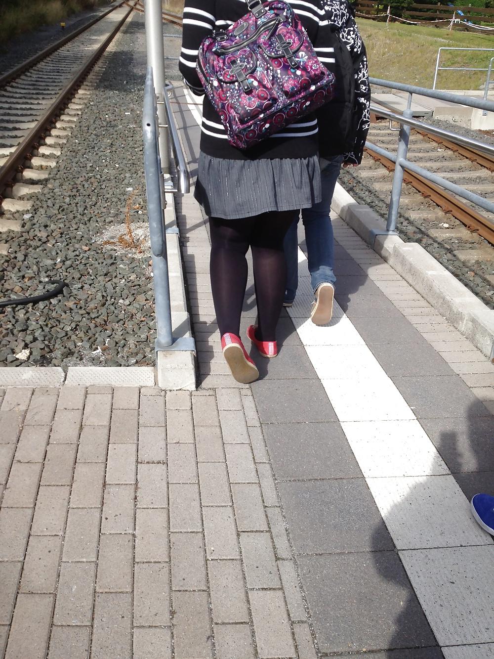 13P Sexy thick legs of a black girl