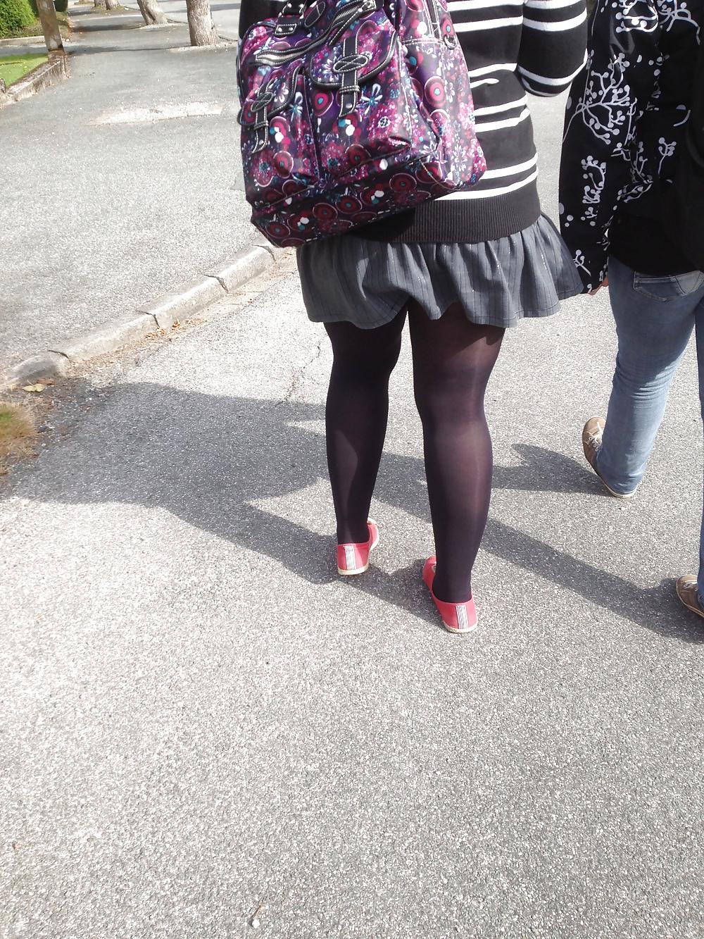 13P Sexy thick legs of a black girl