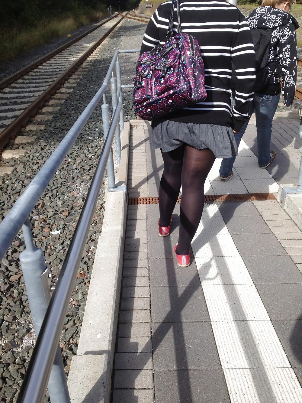 13P Sexy thick legs of a black girl