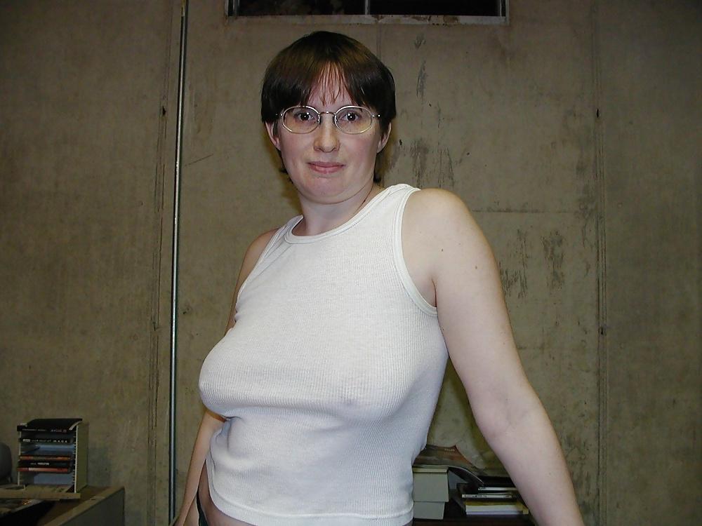 18P Her Nipples Are Poking Through The Top