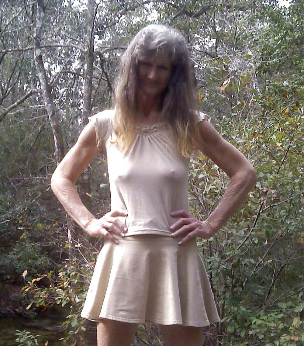 18P Her Nipples Are Poking Through The Top