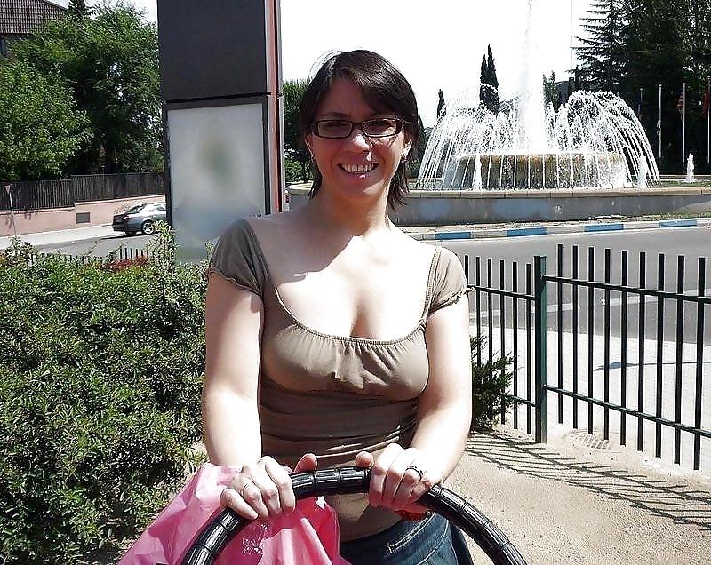 18P Her Nipples Are Poking Through The Top