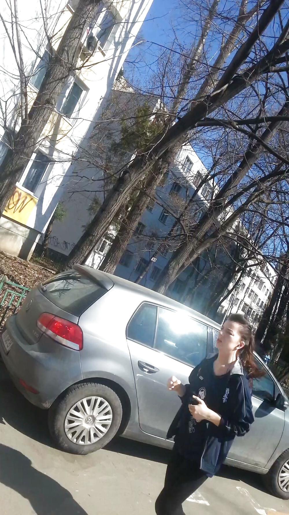 12P Spy jogging romanian