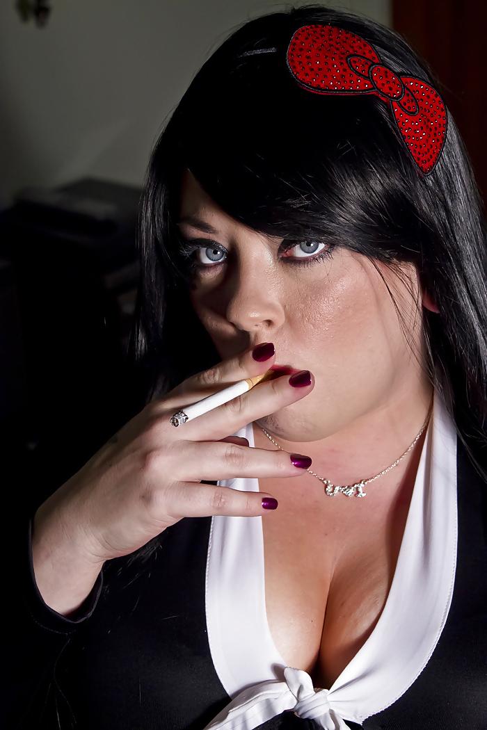 25P Tina Snua Dressed Sexily & Smoking - BBW Fetish 