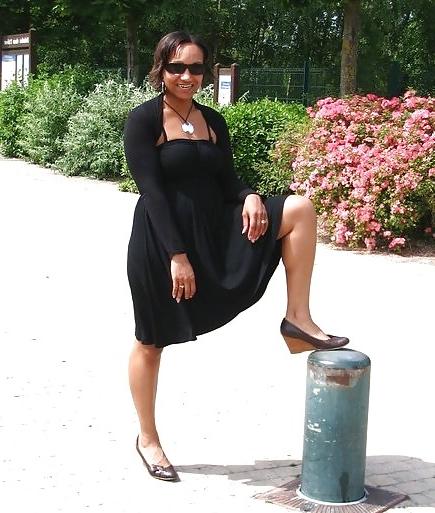 24P Lilly french ebony secretary stolen pics with boss 