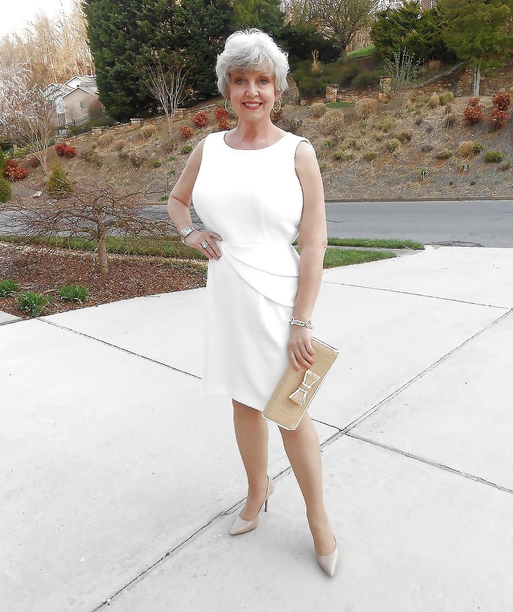 23P Granny Matures sexy erotic clothed (Mostly)