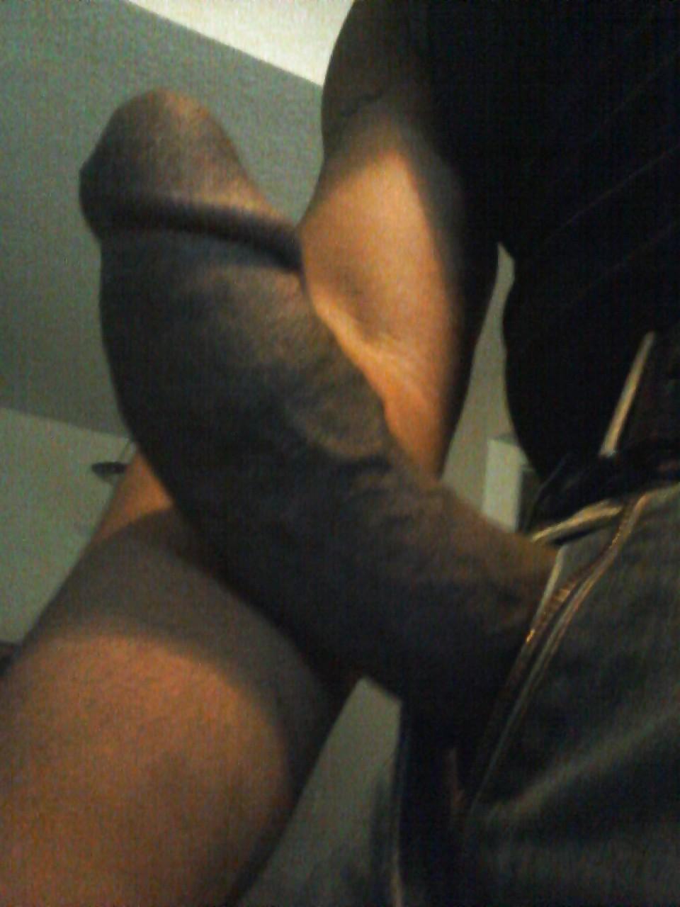 7P Horny black cock