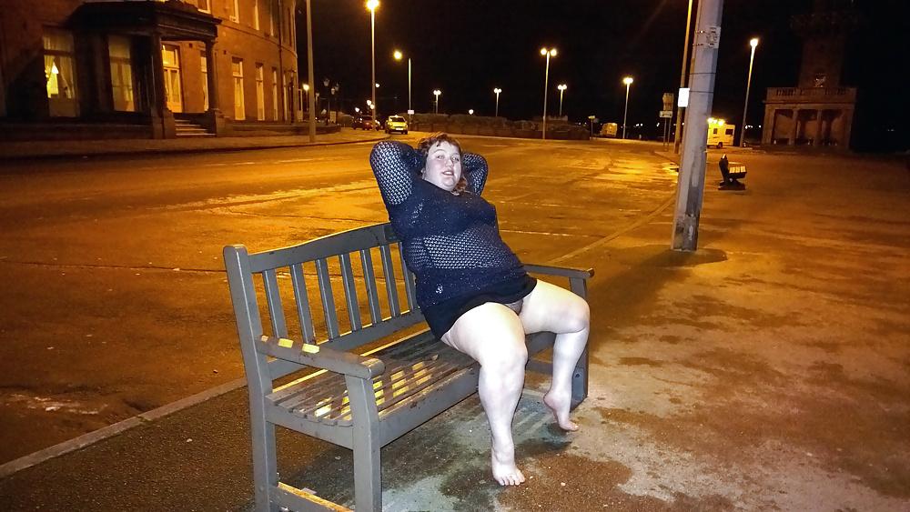 9P Tim Tess 16 Hairy BBW after hours on the pavement