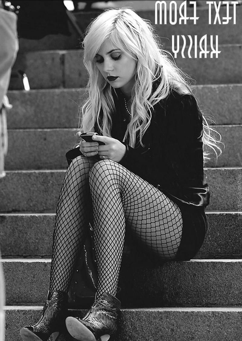 12P KRISSY ROMANTIC CAPTIONS