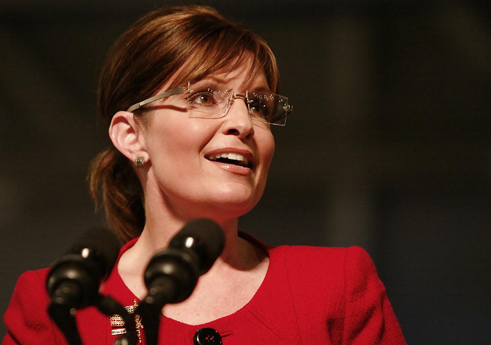 25P Love cumming to conservative Sarah Palin