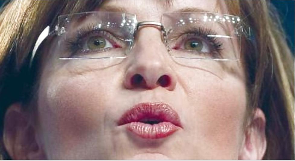 25P Love cumming to conservative Sarah Palin