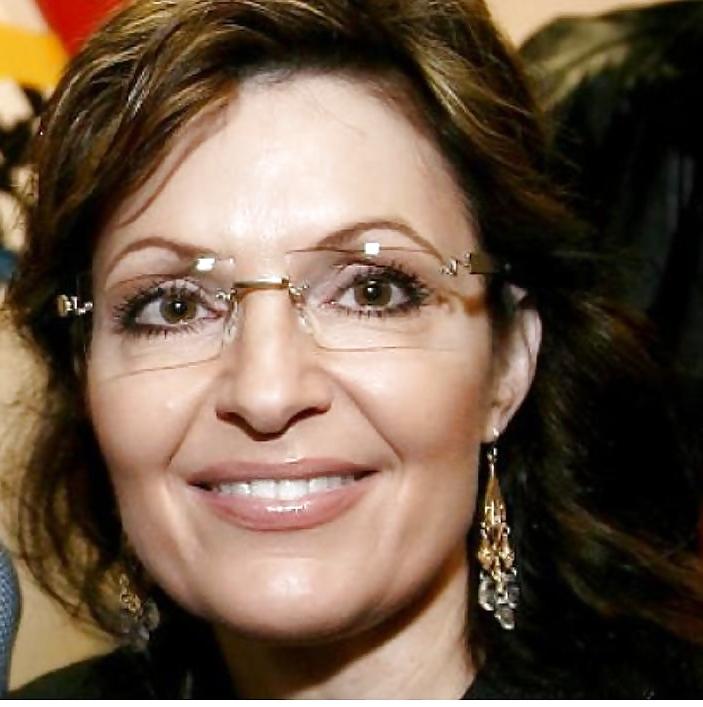 25P Love cumming to conservative Sarah Palin