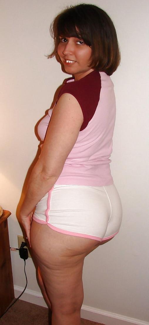 4P Big Butt Cutie Milf