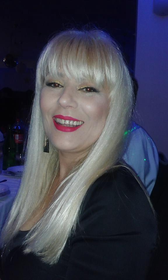 25P Mature Ladies