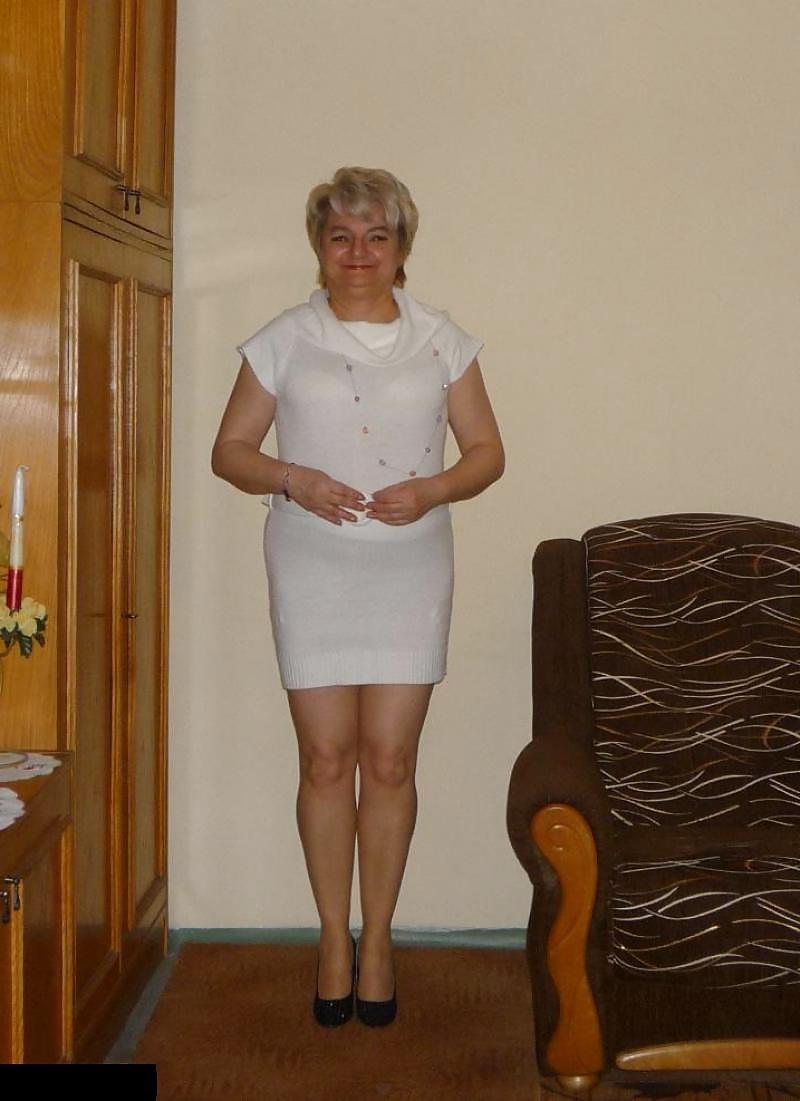 25P Mature Ladies