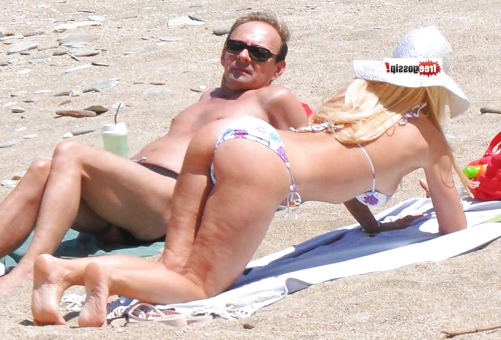 25P GREEK MILF ELENH MENEGAKH 43 YEARS OLD