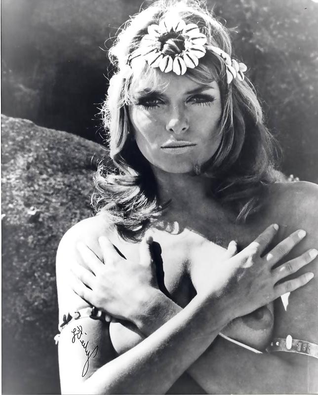 10P B Movie Queens - Julie Ege Part 1