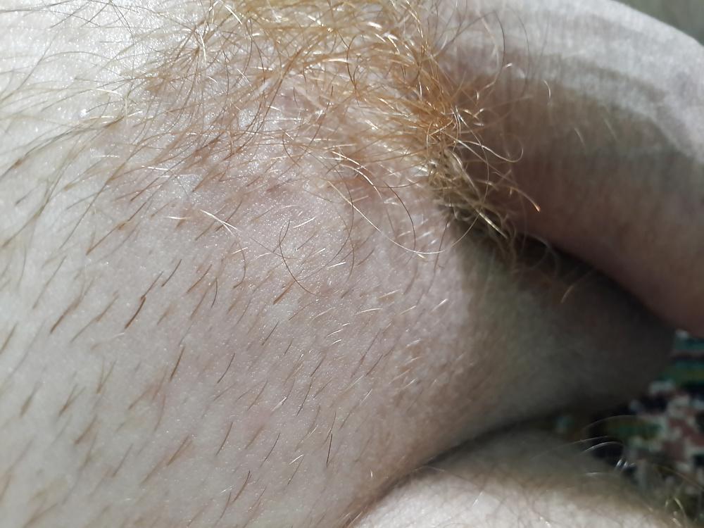 7P Hlajany, my red pubic hair close up