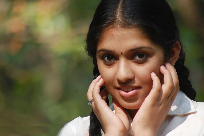18P Kerala School Girl (Non Nude)
