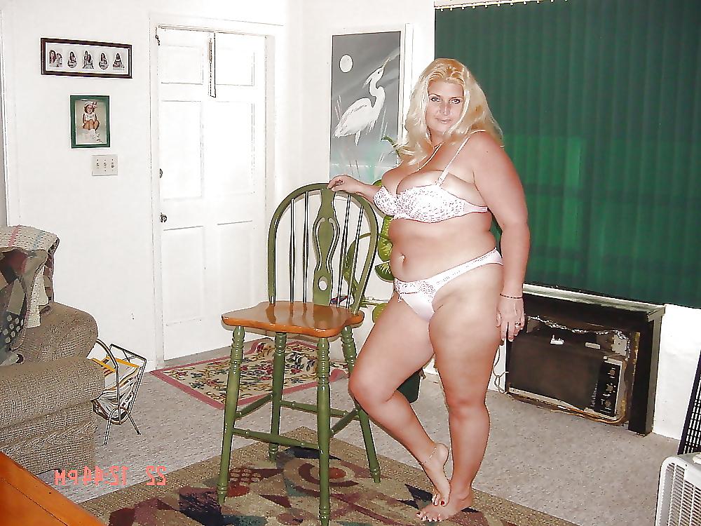 16P BBW and Mature 70 by Searcher1957