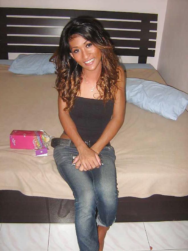 19P Ladyboy Aum from Phuket