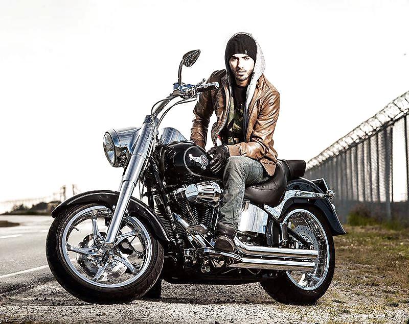 25P Especial Omar Borkan Al Gala