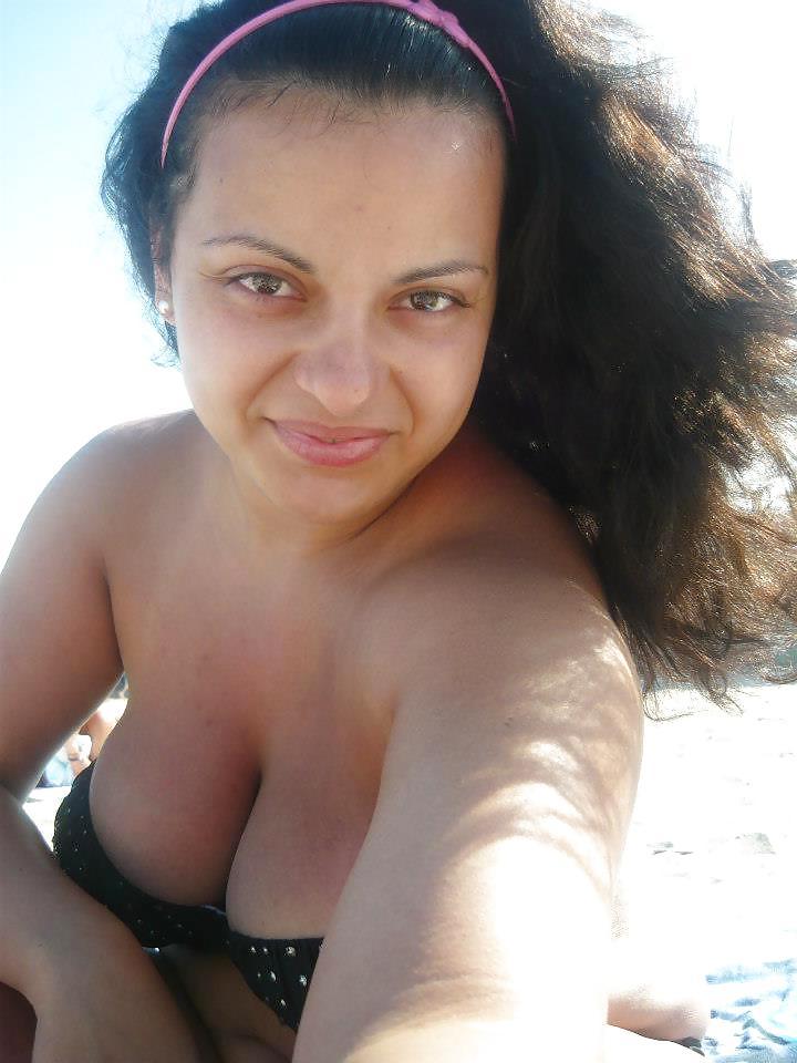 10P Romanian woman: Mariana